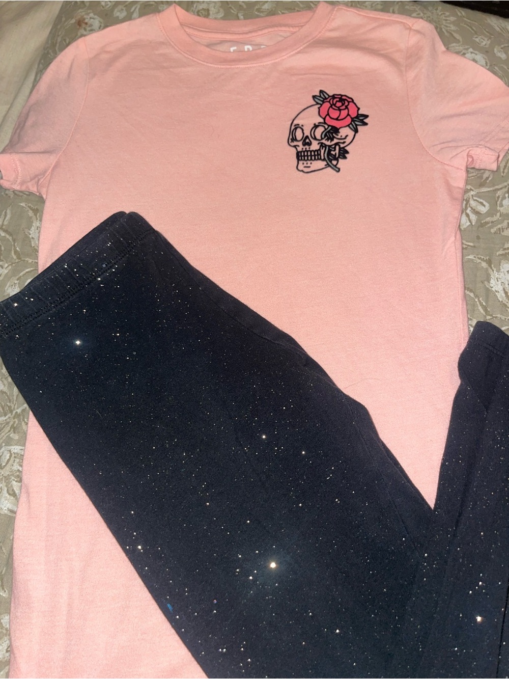 Free State ( super soft ) Pink Graphic Tee with SO glitter black leggings